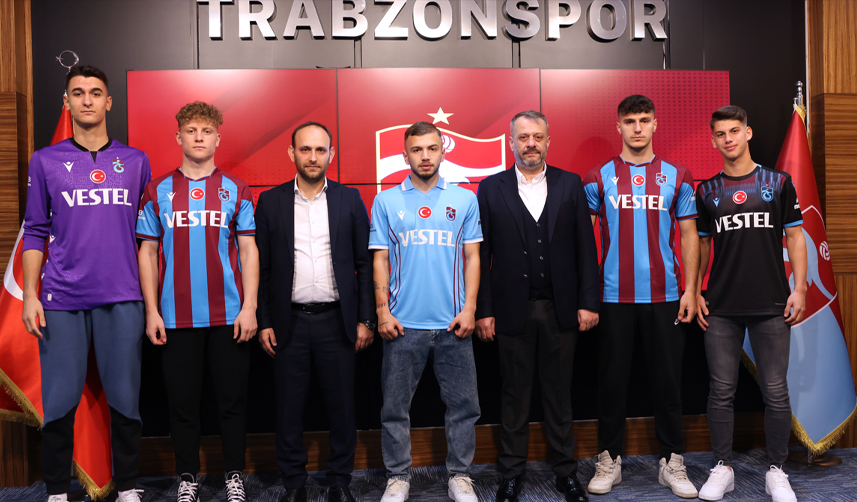 Trabzonspor'da 5 futbolcu ile sözleşme imzalandı