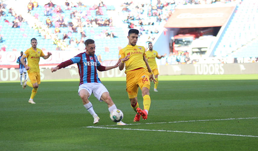 Trabzonspor'da tribünler boş kaldı! En düşük seyirci sayısı