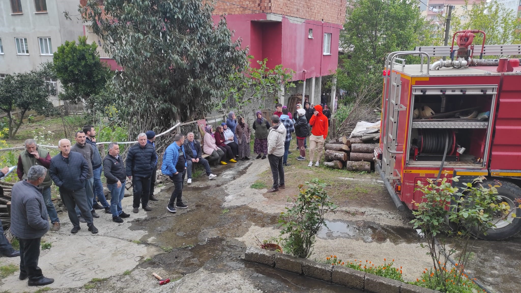 Giresun'da kalorifer kazanının neden olduğu yangın korkuttu