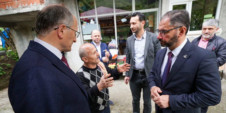 Yeniden Refah Trabzon'da milletin sesi olmaya geliyor 