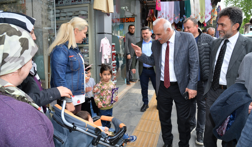 Başkan Zorluoğlu Trabzon'da adım atmadık yer bırakmıyor